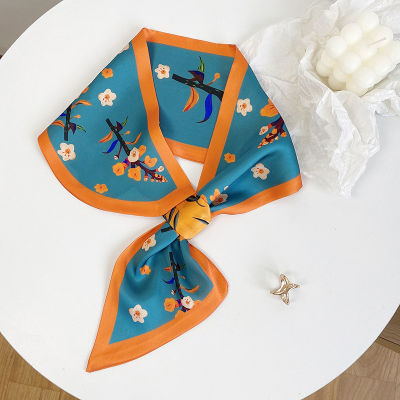 INS Style Gentle and Elegant Hair Tie Perforated Hair Band Long Silk Scarf Female Retro French Ribbon Arm Bag Silk Scarf Wholesale