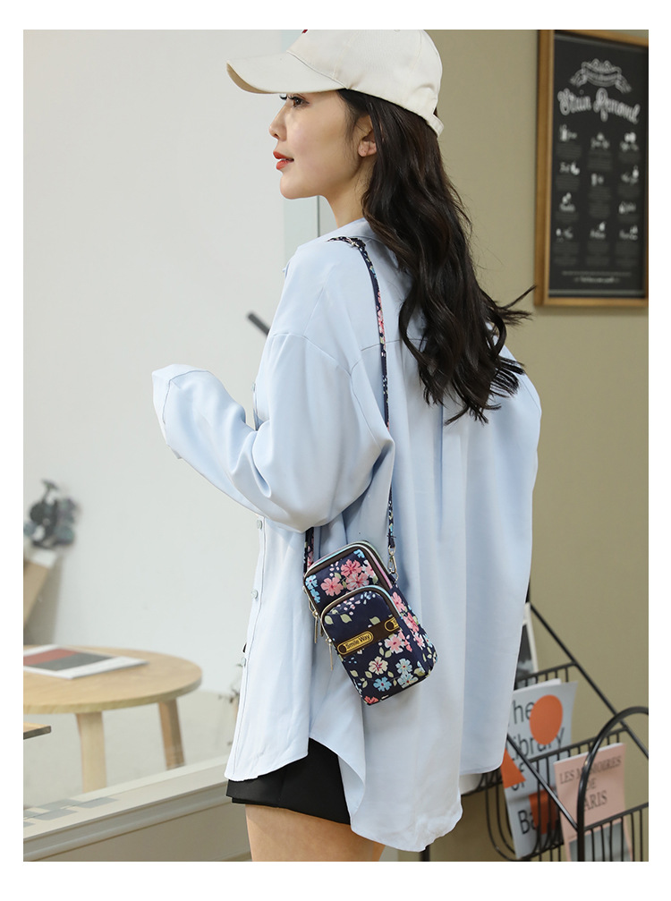 Cross-Border Outdoor Sports Oxford Cloth Arm Wrist Bag Fresh Literary Flower Printing Zipper Fashion Color Mobile Phone Bag for Women Cross-Border Outdoor Sports Oxford Cloth Arm Wrist Bag Fresh Literary Flower Printing Zipper Fashion Color Mobile Phone Bag for Women