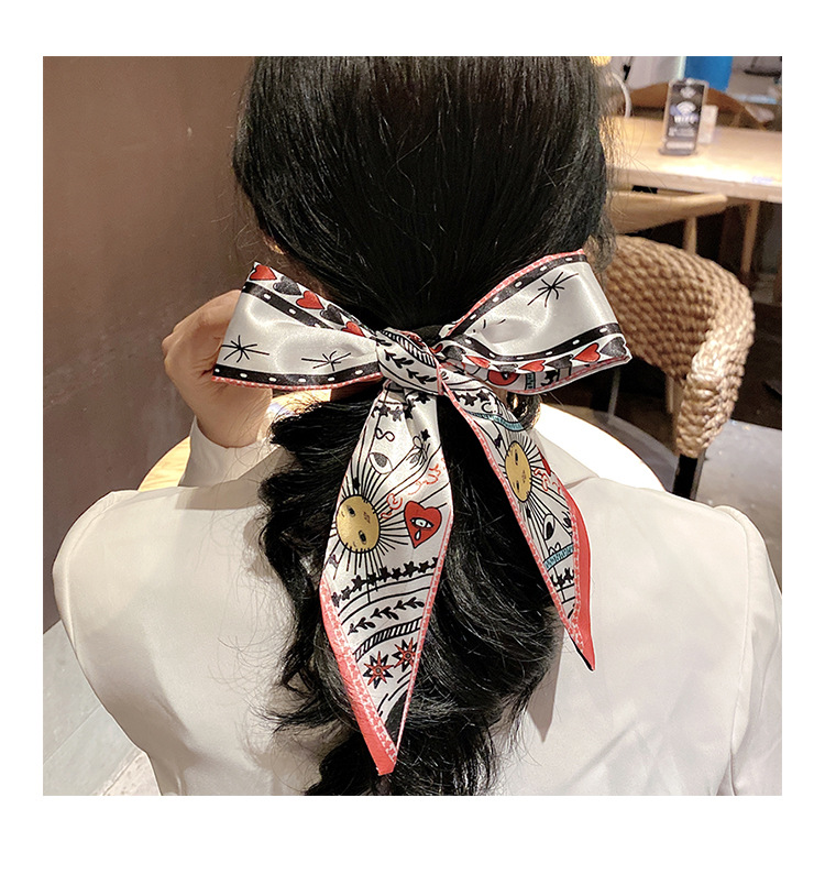 Retro French Women's Silk Scarf Hair Band Ponytail Hair String Small Long Decorative Scarf Ins Tie Tie-up Hair Ribbon Arm Bag Retro French Women's Silk Scarf Hair Band Ponytail Hair String Small Long Decorative Scarf Ins Tie Tie-up Hair Ribbon Arm Bag