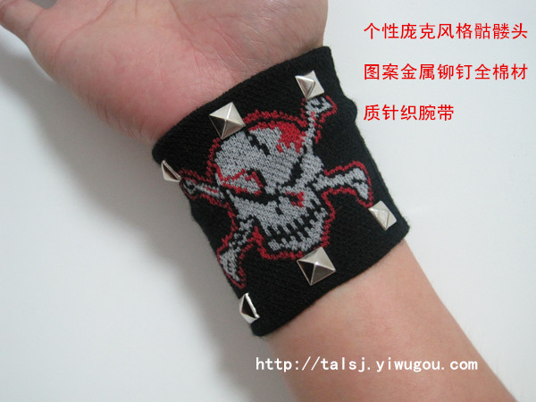 Gossip skull cat skull flame skull pattern Che Guevara cuff spike wristband punk wristband
