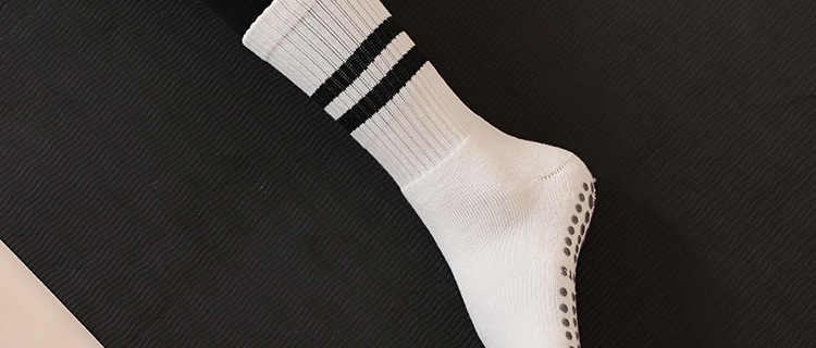 Winter Ins Pilates Long Socks Non-Slip Yoga Socks Cotton Wholesale Women's Mid-Calf Length Loose Socks plus Thick Terry Winter Ins Pilates Long Socks Non-Slip Yoga Socks Cotton Wholesale Women's Mid-Calf Length Loose Socks plus Thick Terry