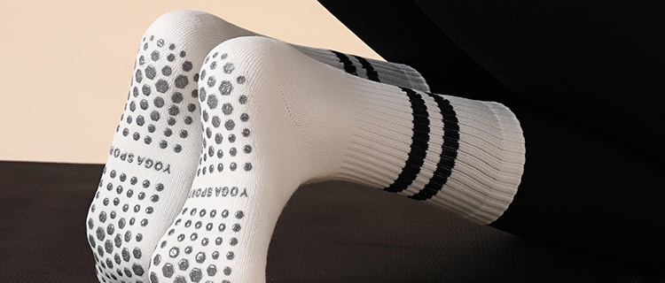 Winter Ins Pilates Long Socks Non-Slip Yoga Socks Cotton Wholesale Women's Mid-Calf Length Loose Socks plus Thick Terry Winter Ins Pilates Long Socks Non-Slip Yoga Socks Cotton Wholesale Women's Mid-Calf Length Loose Socks plus Thick Terry