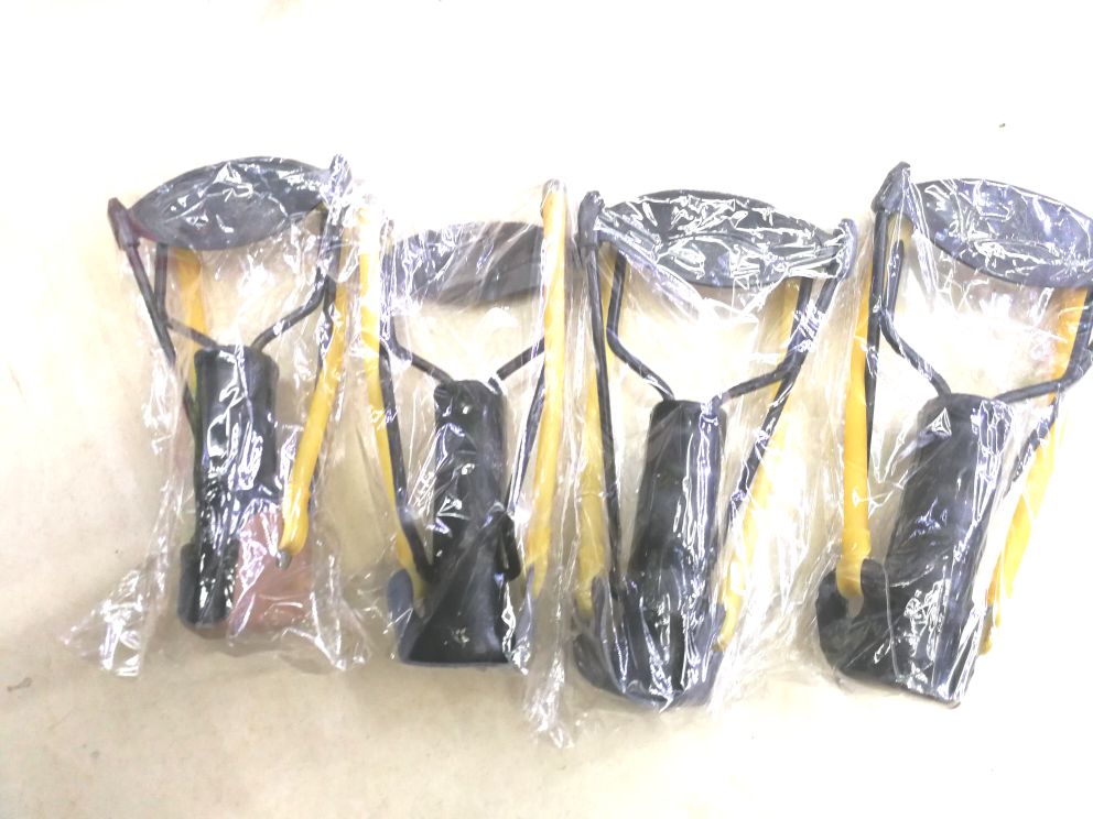 Outdoor Sports Iron Slingshot Playing Pheasant Toys Slingshot Small Recurve Smooth Slingshot Thick Leather Recurve Slingshot Explosion Models Outdoor Sports Iron Slingshot Playing Pheasant Toys Slingshot Small Recurve Smooth Slingshot Thick Leather Recurve Slingshot Explosion Models