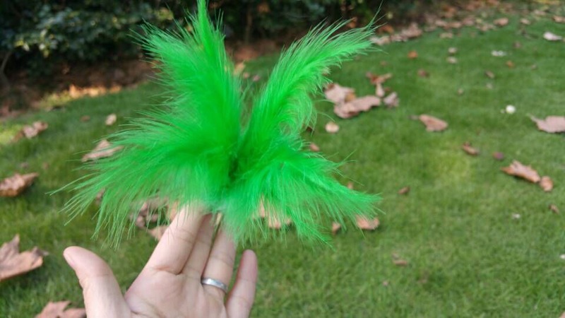 Factory Direct Sales Kick Shuttlecock Children&#039;s Traditional Entertainment Competition Small Sporting Goods Turkey Feather Shuttlecock Kick Shuttlecock