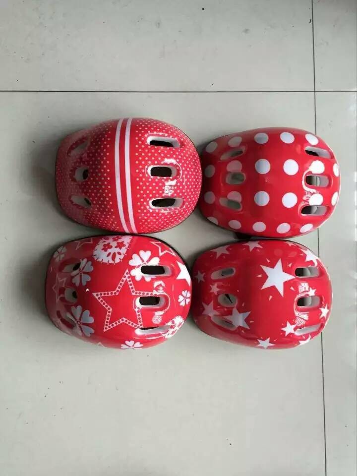 Factory Direct Sales Children's Roller Skating Helmet Foam Helmet the Skating Shoes Helmet Roller Skates Helmet Wholesale and Retail Factory Direct Sales Children's Roller Skating Helmet Foam Helmet the Skating Shoes Helmet Roller Skates Helmet Wholesale and Retail