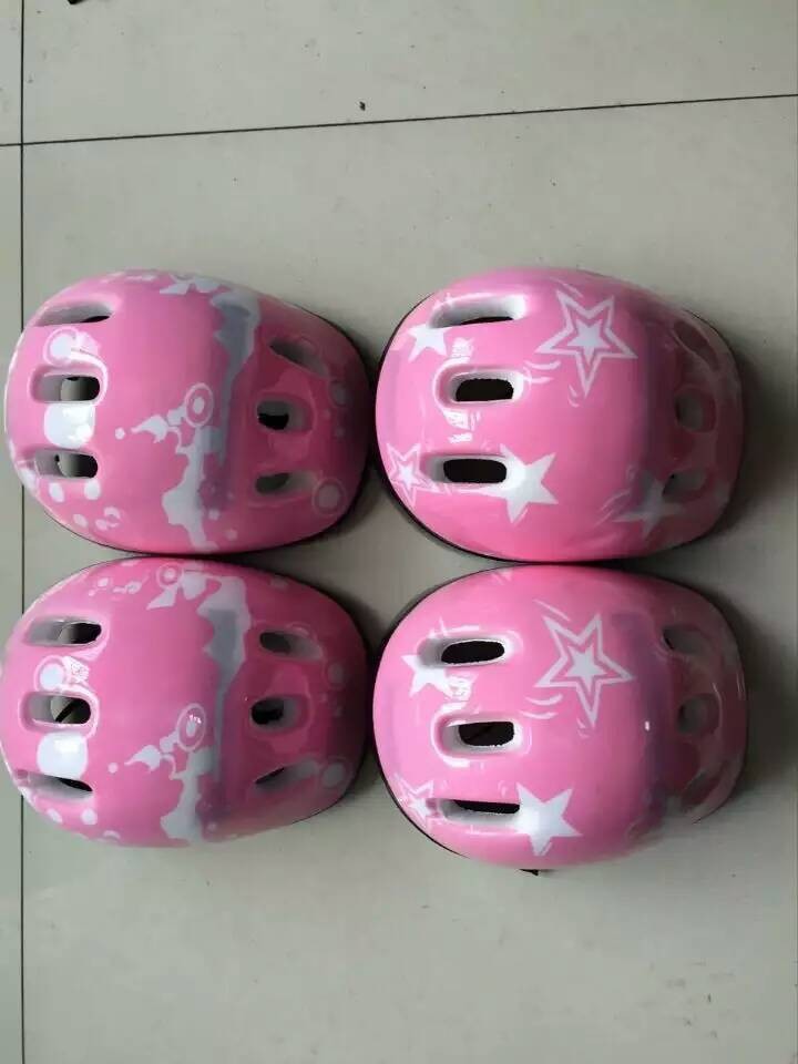 Factory Direct Sales Children's Roller Skating Helmet Foam Helmet the Skating Shoes Helmet Roller Skates Helmet Wholesale and Retail Factory Direct Sales Children's Roller Skating Helmet Foam Helmet the Skating Shoes Helmet Roller Skates Helmet Wholesale and Retail