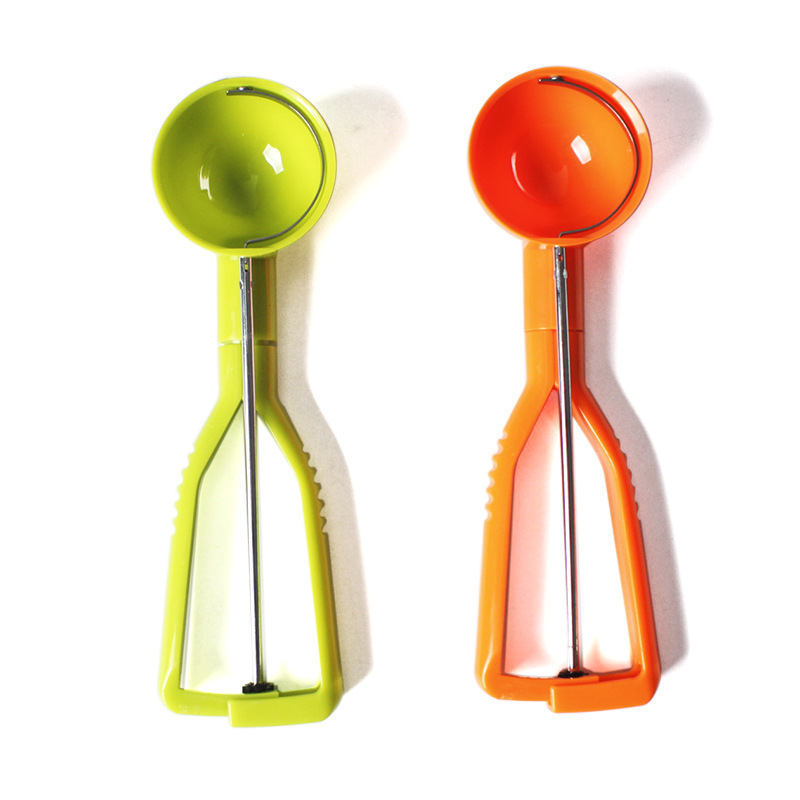 American Multi-Functional Semi-automatic Ice Cream Scoop Plastic Popsickle Stick Ice-Cream Spoon Ball Scoop Diameter 6.5cm