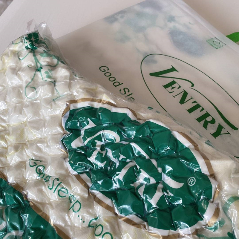 Wechat business hot style V brand latex pillow manufacturers direct marketing team live broadcast gifts can be distributed without trace Wechat business hot style V brand latex pillow manufacturers direct marketing team live broadcast gifts can be distributed without trace