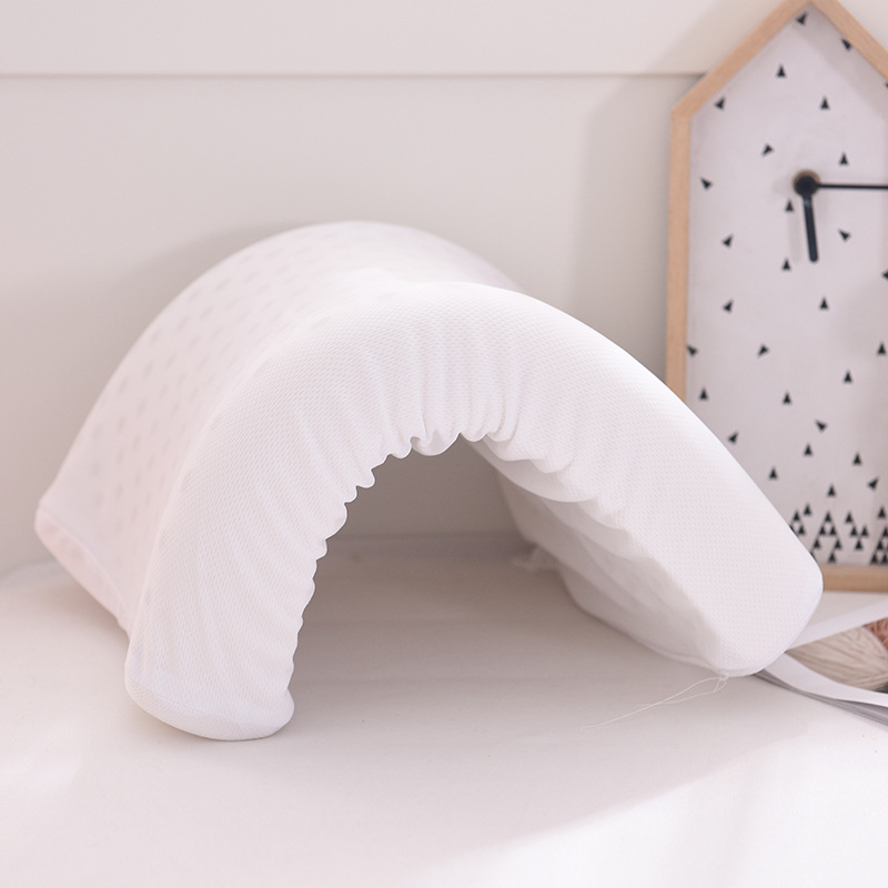 Thailand children latex pillow pillow kindergarten gifts cartoon pillow cases in wechat business latex pillow core manufacturers on behalf of the hair
