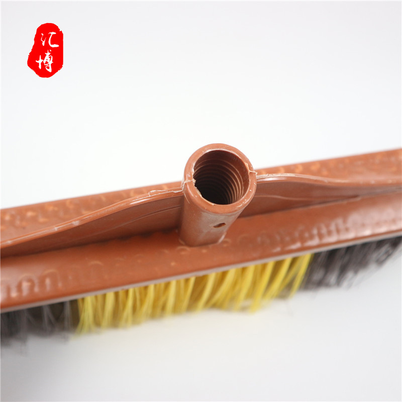 Yiwu Factory Africa Hot Sale Large Size Broom Head Plastic Coffee Color High Stretch Yarn Broom Head with Wooden Pole 9006 Yiwu Factory Africa Hot Sale Large Size Broom Head Plastic Coffee Color High Stretch Yarn Broom Head with Wooden Pole 9006