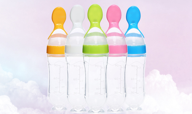 Baby with suction cup rice paste bottle soft silica gel Baby auxiliary food god extruded tumbler type rice such as \"bean tool Baby with suction cup rice paste bottle soft silica gel Baby auxiliary food god extruded tumbler type rice such as \"bean tool