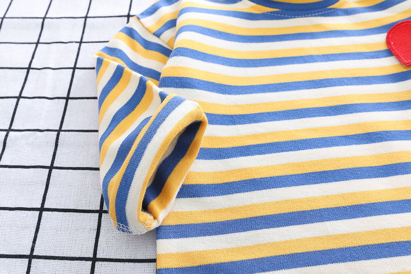 Autumn and Winter New Male Baby Clothes Love Romper Suspender Pants Two-Piece Cute Children's Clothing Baby Denim Suit Autumn and Winter New Male Baby Clothes Love Romper Suspender Pants Two-Piece Cute Children's Clothing Baby Denim Suit