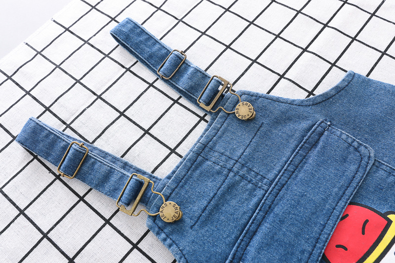 Autumn and Winter New Male Baby Clothes Love Romper Suspender Pants Two-Piece Cute Children's Clothing Baby Denim Suit Autumn and Winter New Male Baby Clothes Love Romper Suspender Pants Two-Piece Cute Children's Clothing Baby Denim Suit
