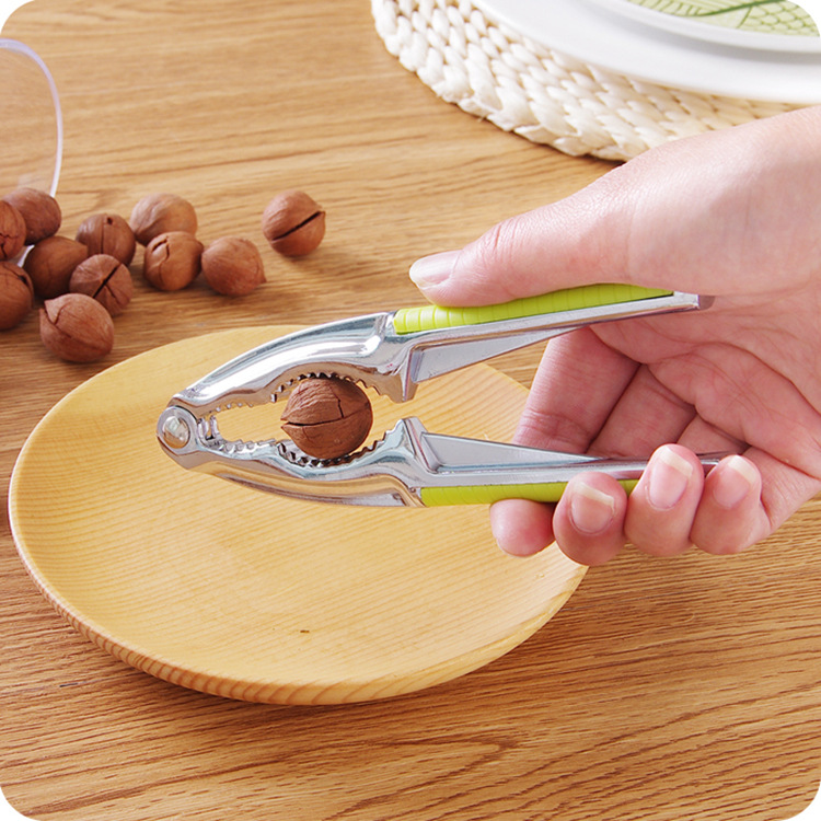Walnut Cracker Walnut Holder Multi-Functional Nut Clip Peeling Siberian Hazelnut Pine Nuts Walnut Pliers Wholesale Green Handle
