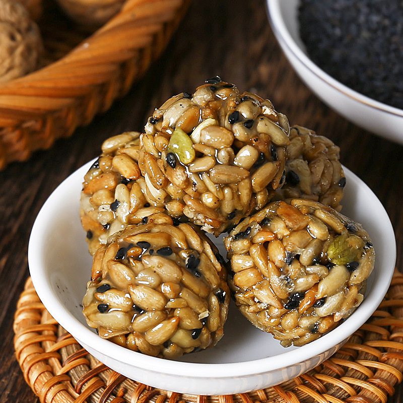 Hand-Made Nut Balls Full Box Small Package Sunflower Kernels Cushaw Seed Black Sesame Nuts New Year Mixed Fruit Ball Nutrition