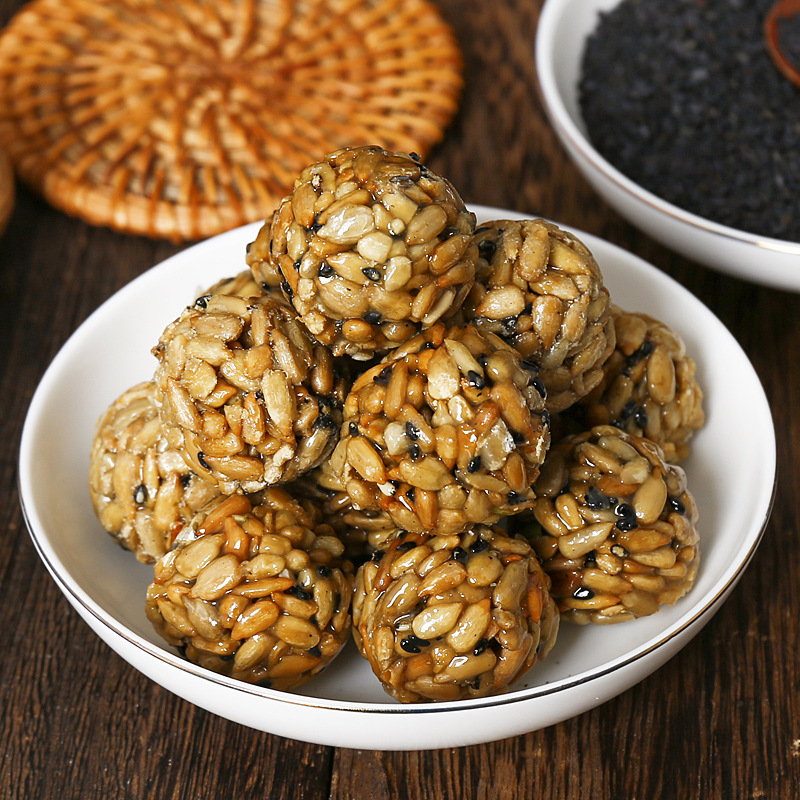 Hand-Made Nut Balls Full Box Small Package Sunflower Kernels Cushaw Seed Black Sesame Nuts New Year Mixed Fruit Ball Nutrition