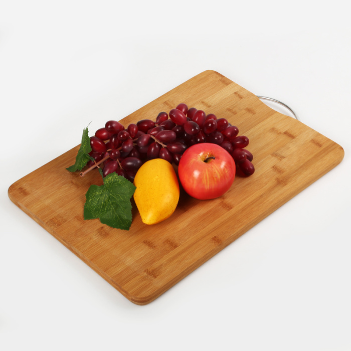 This sweater kitchen supplies high quality imported rubber wood cutting board safety and environmental protection board, factory direct sale