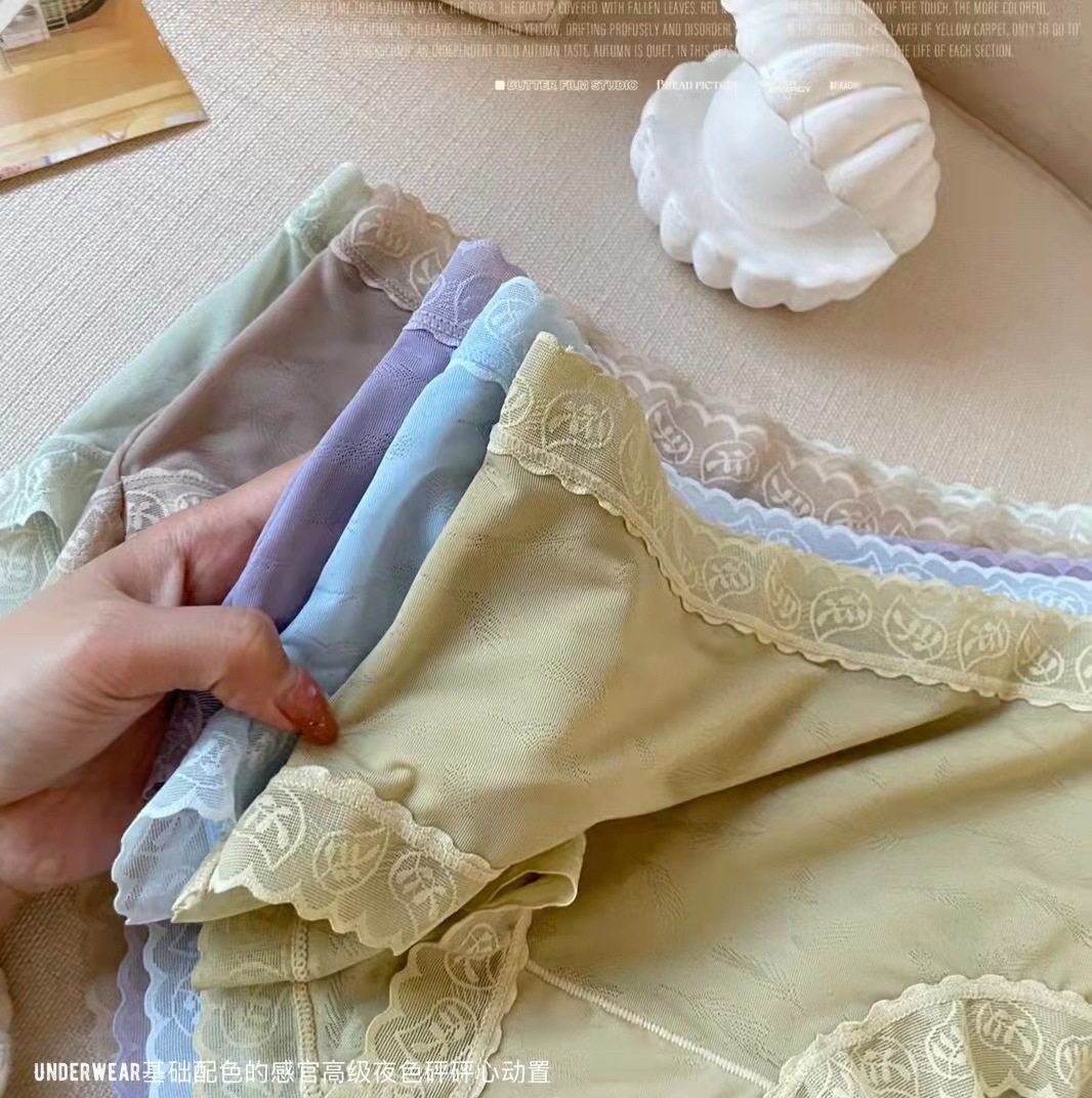 Silk Mask Women&#039;s Underwear Mid-Rise Lace Breathable Quick-Drying Cotton Crotch Sexy Seduction Traceless Girl Briefs
