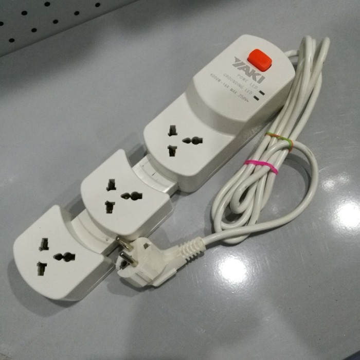 Supply Foreign Trade British Standard Four-Position Four-Open Socket Safety Power Strip Extension Cable Patch Board Patch Board Supply Foreign Trade British Standard Four-Position Four-Open Socket Safety Power Strip Extension Cable Patch Board Patch Board