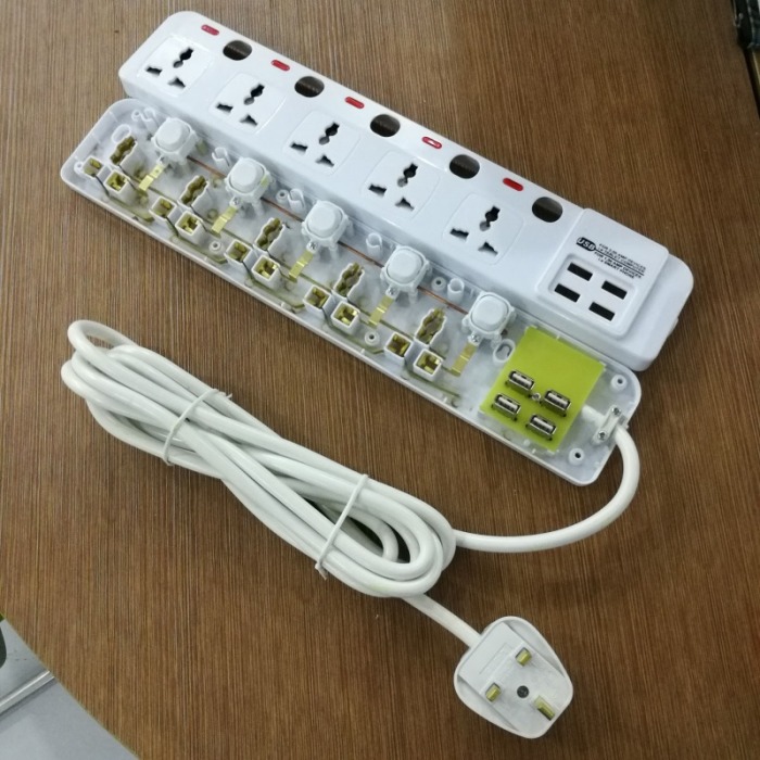 Supply Foreign Trade British Standard Four-Position Four-Open Socket Safety Power Strip Extension Cable Patch Board Patch Board Supply Foreign Trade British Standard Four-Position Four-Open Socket Safety Power Strip Extension Cable Patch Board Patch Board