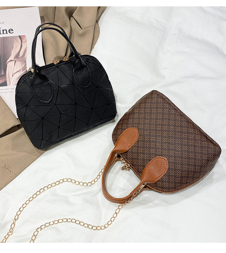 Women's Bag New Diamond Plaid Pattern Cloth Bronzing Portable Chain Shell Bag Leisure Mini Mobile Phone Bag Messenger Bag Women's Bag New Diamond Plaid Pattern Cloth Bronzing Portable Chain Shell Bag Leisure Mini Mobile Phone Bag Messenger Bag
