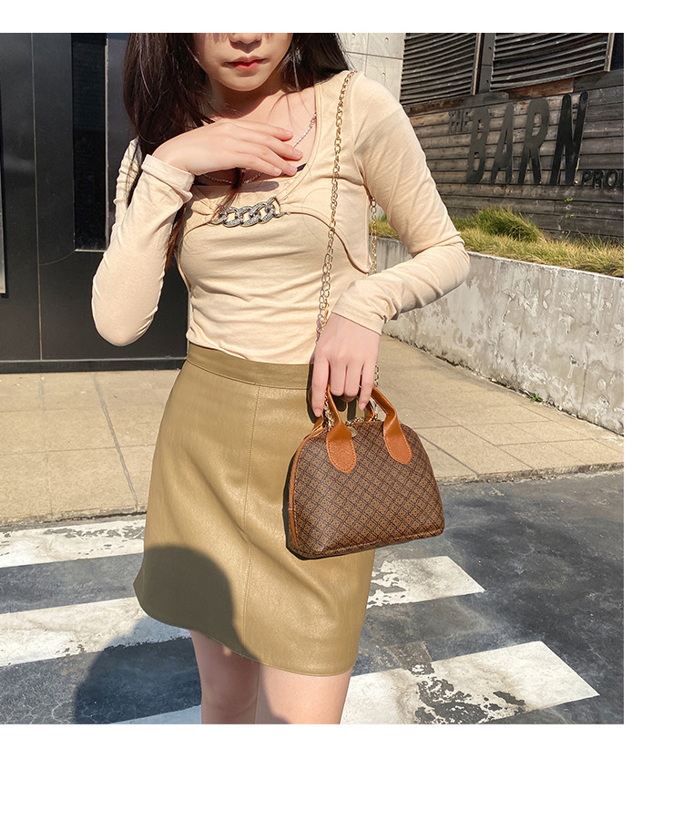 Women's Bag New Diamond Plaid Pattern Cloth Bronzing Portable Chain Shell Bag Leisure Mini Mobile Phone Bag Messenger Bag Women's Bag New Diamond Plaid Pattern Cloth Bronzing Portable Chain Shell Bag Leisure Mini Mobile Phone Bag Messenger Bag