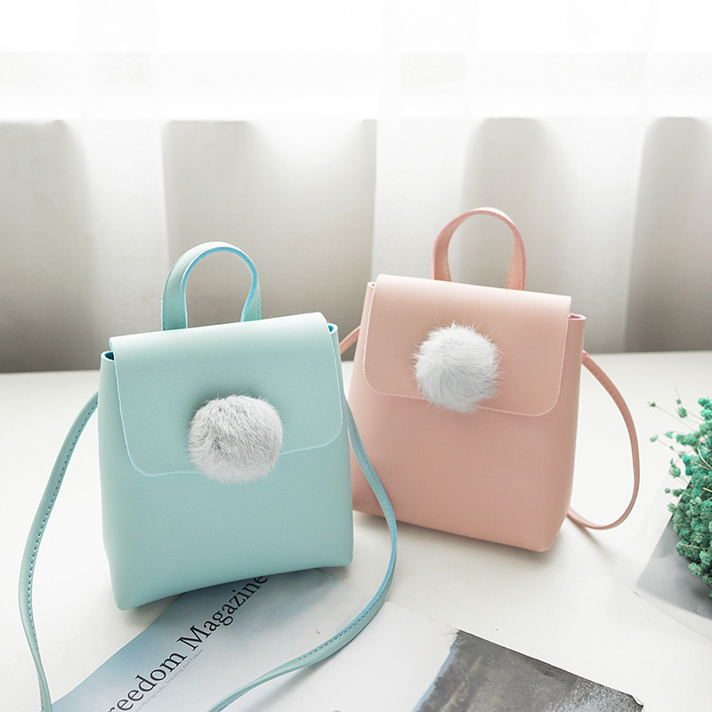 Factory Wholesale Women&#039;s Shoulder Fur Ball Bag 2018 New Korean Style Women&#039;s Crossbody Shell Shape Mobile Phone Bag 97