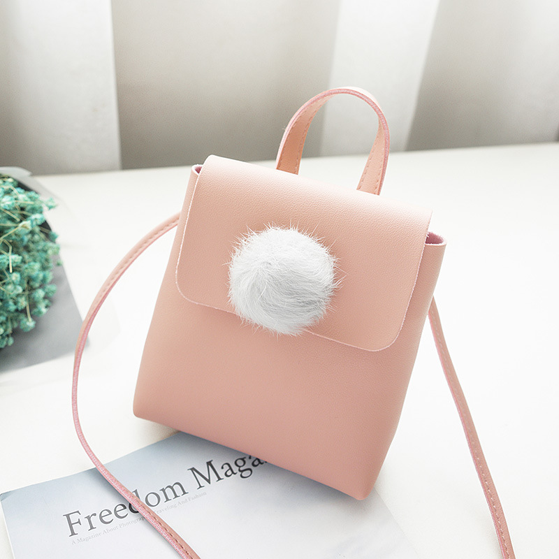 Factory Wholesale Women&#039;s Shoulder Fur Ball Bag 2018 New Korean Style Women&#039;s Crossbody Shell Shape Mobile Phone Bag 97