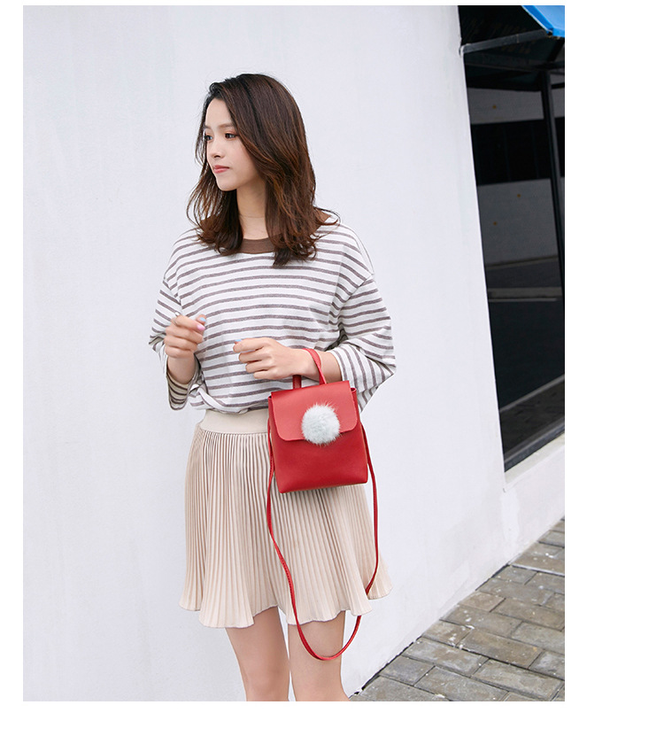 Factory Wholesale Women's Shoulder Fur Ball Bag 2018 New Korean Style Women's Crossbody Shell Shape Mobile Phone Bag 97