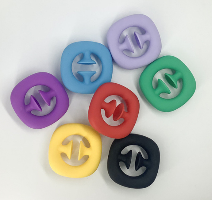 Shenzhen Manufacturer Silicone Spring Grip Training Five Finger Strength Exercise Arm Muscle Grip Device Decompression Toy Mouse Killer Pioneer