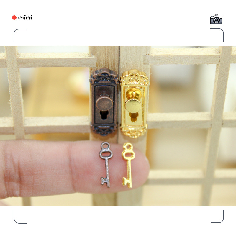 1:12 Miniature Candy Toy Scene Model Ob11 Dollhouse Accessories Mini Decoration Retro Pattern Door Lock B166