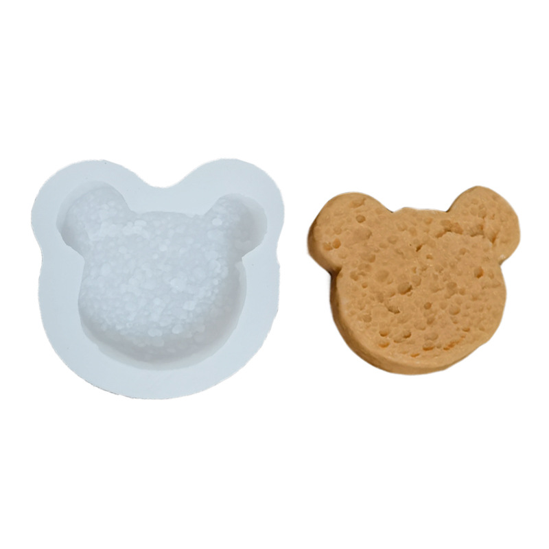 INS Style Bear Toast Bread Bear Sandwich Biscuit Aromatherapy Candle Mould Simulation Ornaments Cake Baking Silicone Mold