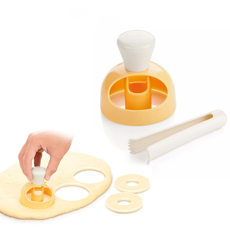 American-Style Large Donut Mold with Dip Pliers Baking Utensils Coining Biscuit Mold Plastic Hollow Bread Mold