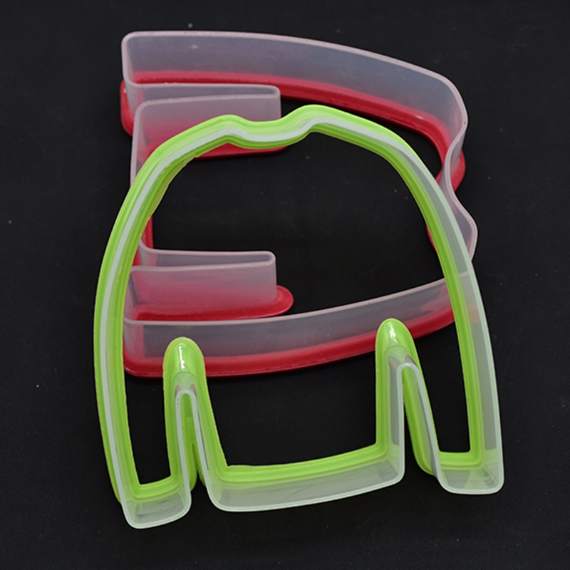 DIY Baking Christmas Clothes Men and Women Cutter Fondant Brickearth Plastic Clothes Cutter Biscuit Mold