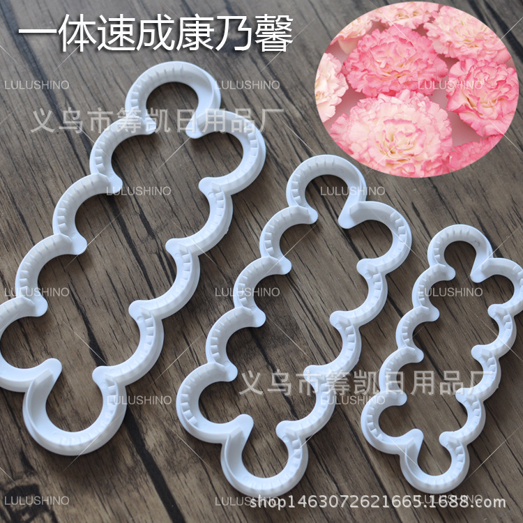 DIY Baking Christmas Clothes Men and Women Cutter Fondant Brickearth Plastic Clothes Cutter Biscuit Mold