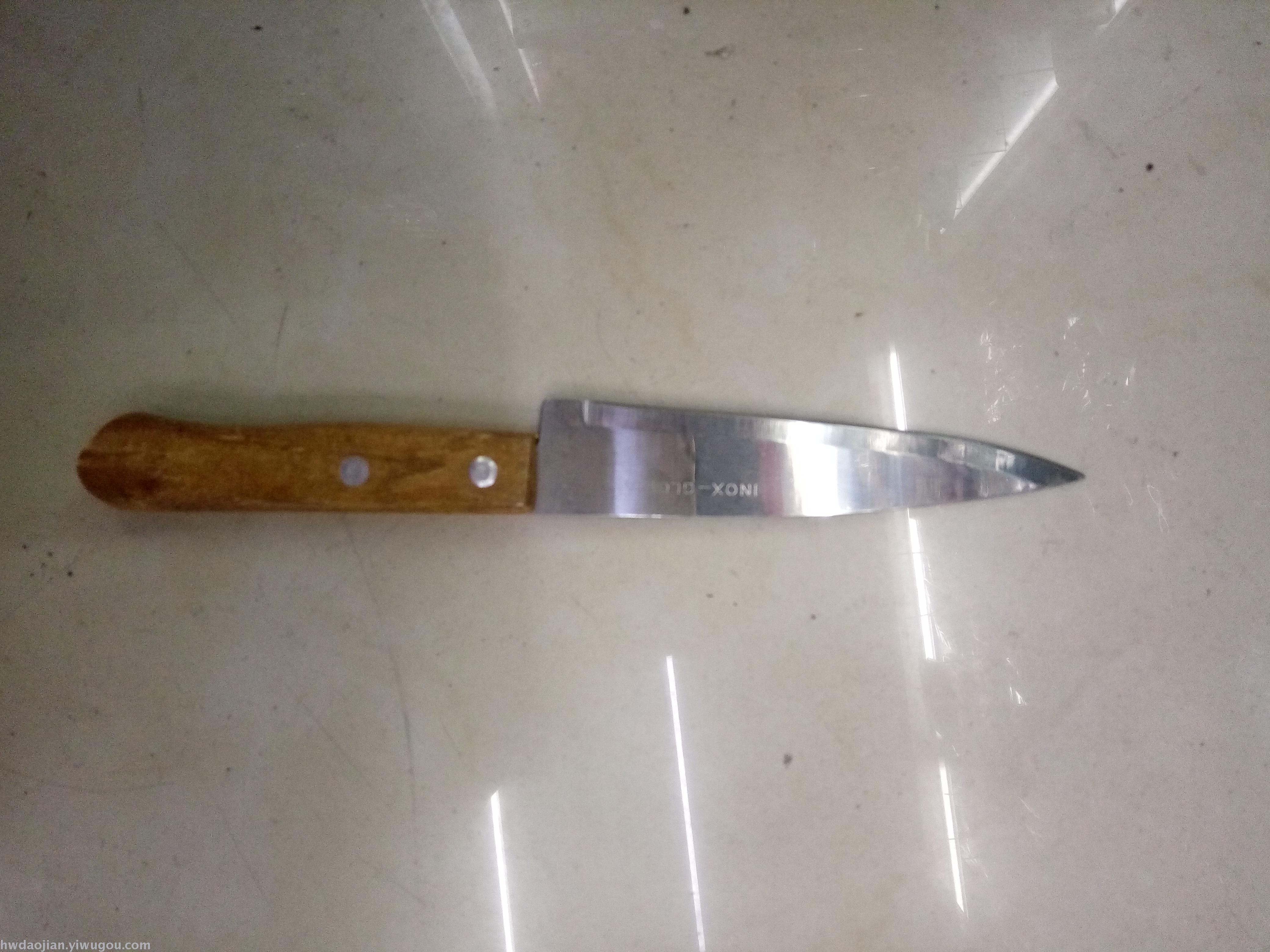 Factory direct shot Feng&Feng Fengzhi Blade stainless steel fruit knife with wooden handle, the chef knife kitchen knife. Factory direct shot Feng&Feng Fengzhi Blade stainless steel fruit knife with wooden handle, the chef knife kitchen knife.