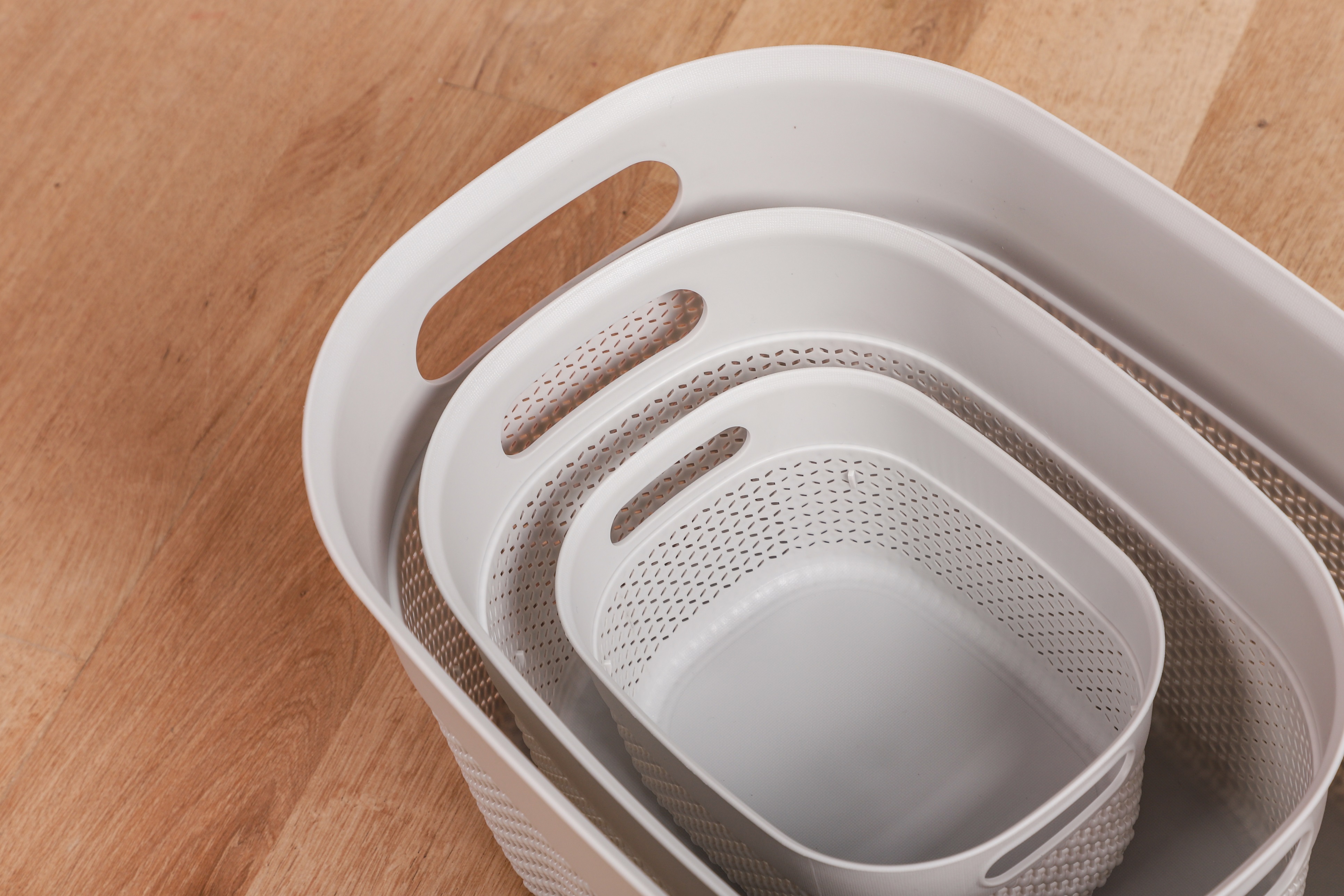 Popular Products High Quality Portable Bathroom Baskets Plastic Storage
