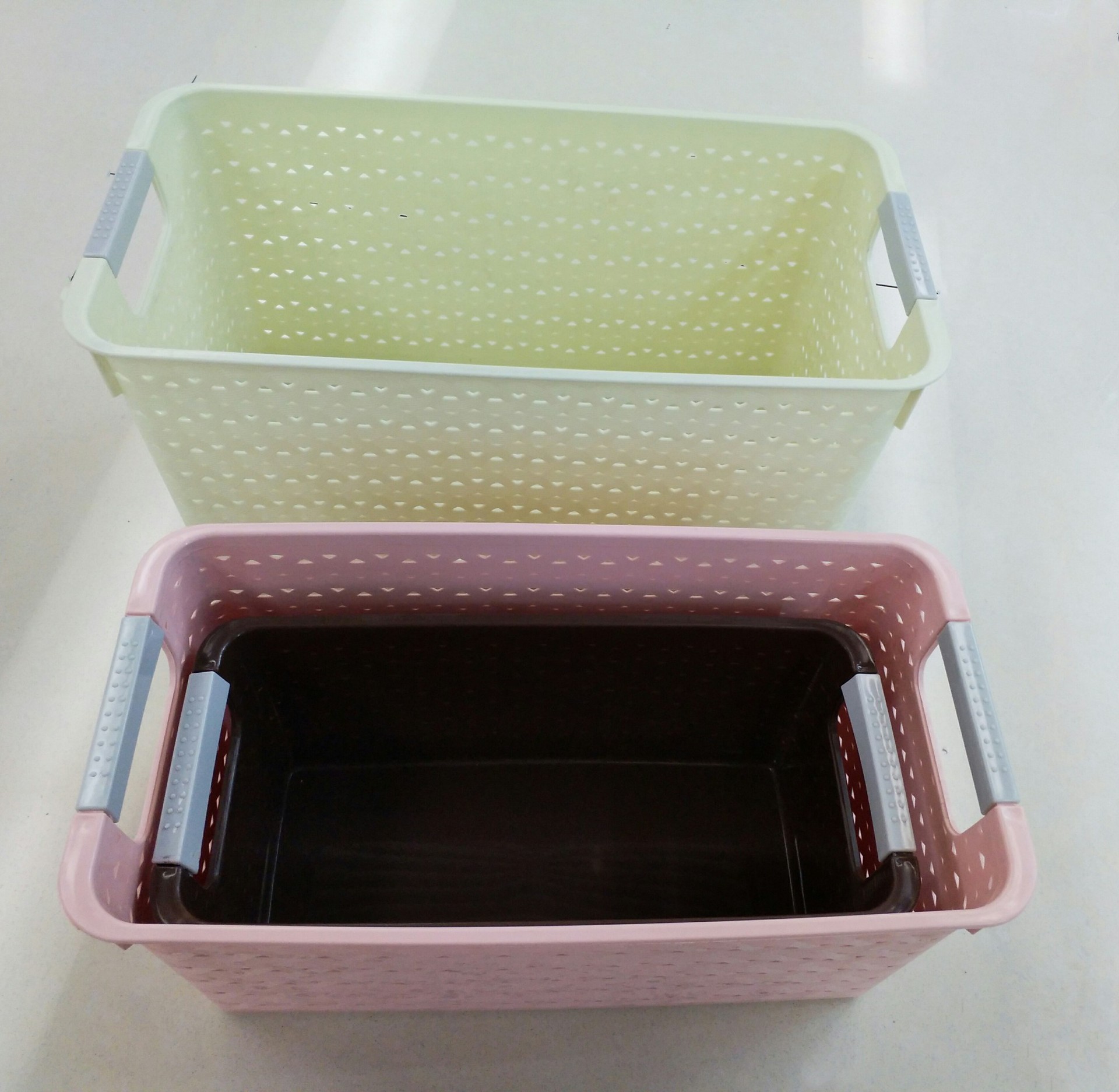 Creative storage basket rattan-like warm hand-ear line sorting baskets