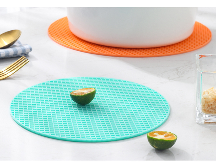 KM 6167 round silicone heat insulation pad table mat heat insulation pad anti-ironing pad vase non-slip pad 30CM color mix