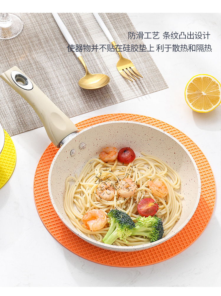 KM 6167 round silicone heat insulation pad table mat heat insulation pad anti-ironing pad vase non-slip pad 30CM color mix