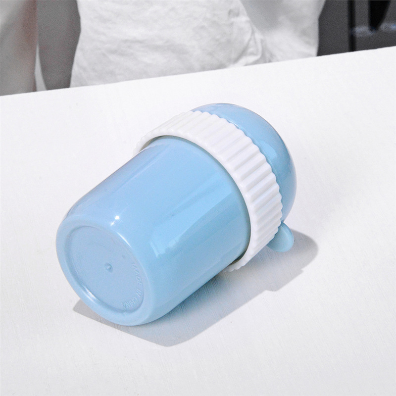 Plastic Cartoon Toothpick Box Creative European Bear Toothpick Tin Simple Living Room Home Portable round Toothpick Holder