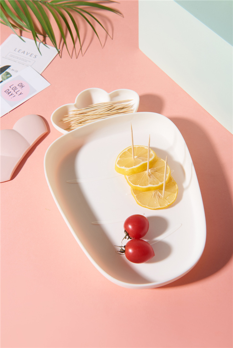plastic fruit plate Nordic style household modern living room fruit plate creative snacks dessert cake dry fruit plate plastic fruit plate Nordic style household modern living room fruit plate creative snacks dessert cake dry fruit plate