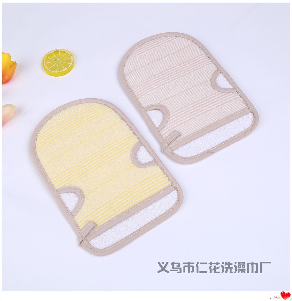 Bath towel with double-sided fine lines Bath towel with double rubbing towel