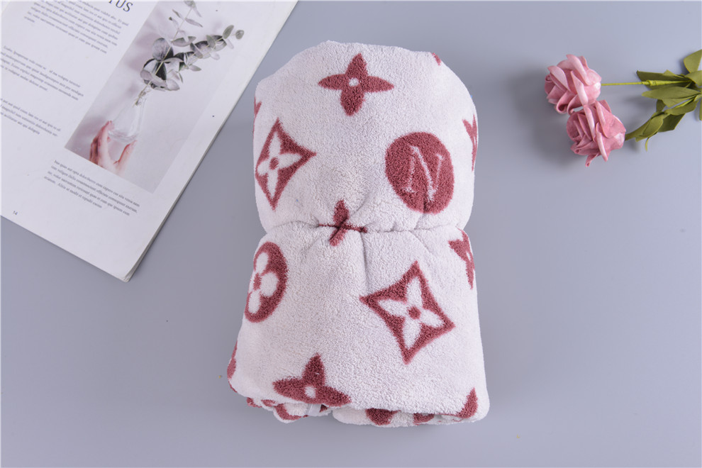 Household Men and Women Bathing Bath Towel Adult Wearable Large Bath Towel Water-Absorbing Quick-Drying Pure Cotton Cute Embroidery Children Wrapping Towel