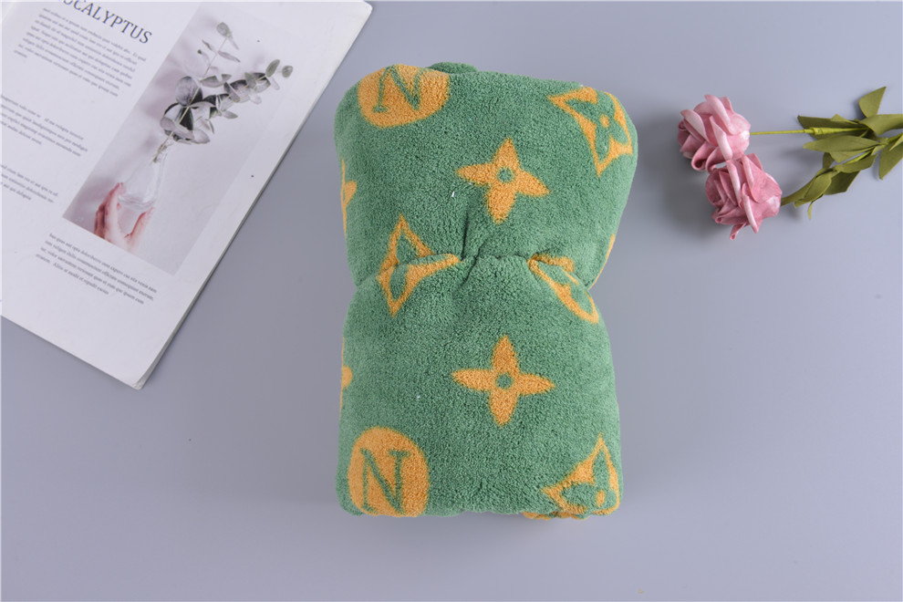 Household Men and Women Bathing Bath Towel Adult Wearable Large Bath Towel Water-Absorbing Quick-Drying Pure Cotton Cute Embroidery Children Wrapping Towel