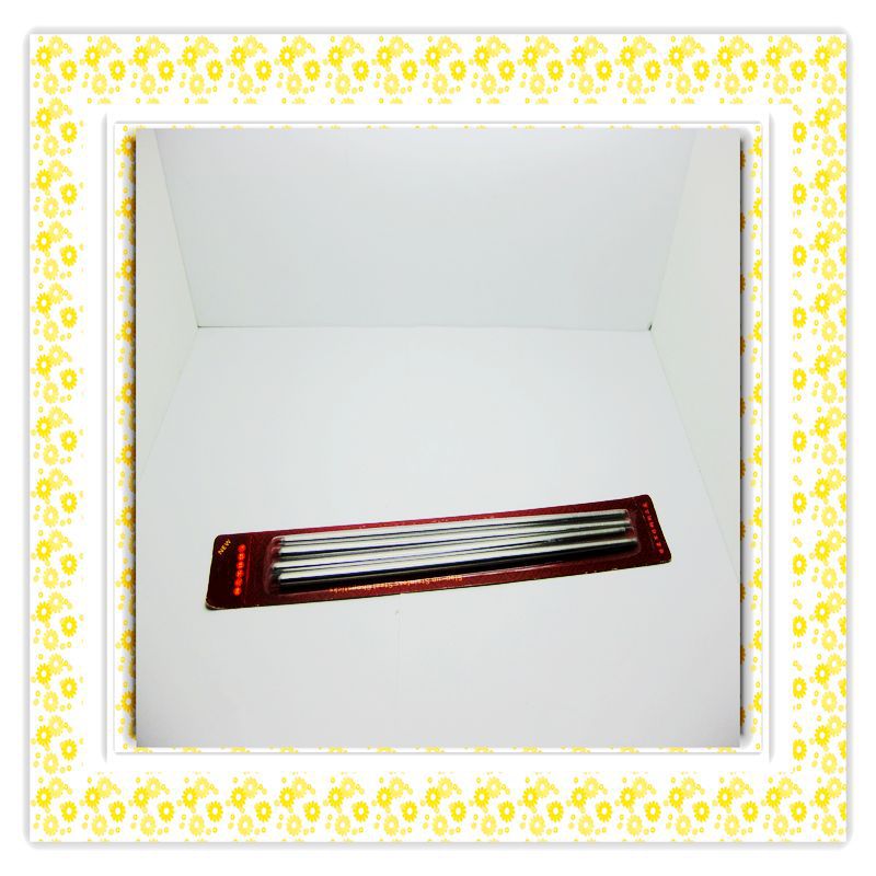 Manufacturer direct shot high - end stainless steel tableware of $2 yuan quality stainless steel chopsticks wholesale.