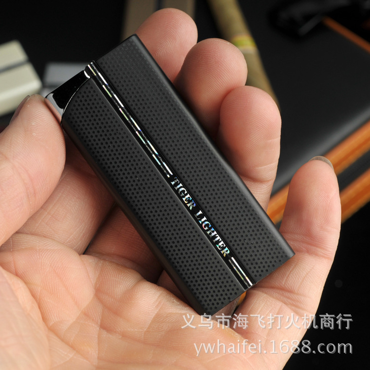 The supply of new shelves Tiger TW-872 windproof lighter and lighter Yanju creative metal The supply of new shelves Tiger TW-872 windproof lighter and lighter Yanju creative metal