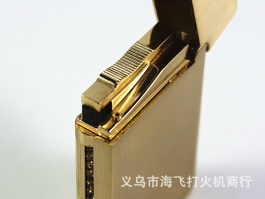 SK28-D08 Division of Parker SPUNK langsheng Golden logo gift boutique wholesale metal lighters lighter sound human being rattled