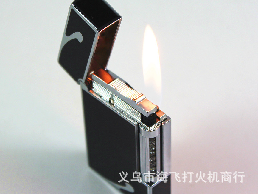 SK28-E08 Division of Parker SPUNK langsheng Golden spray black gift box wholesale human being rattled metal lighter lighters