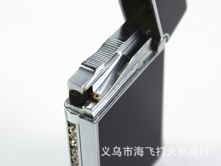 SK28-E07 esparkle silver spray black box Langqing metal lighter
